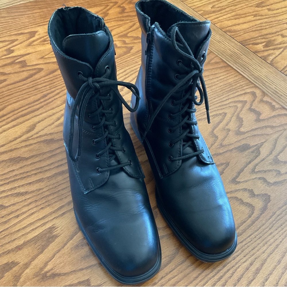 Martino Canada Ankle Booties, Women’s Sz 11B